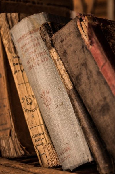 old-books-436498_1280